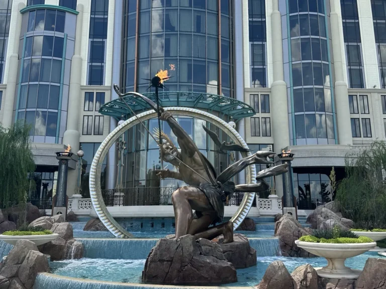 Universal Helios Grand Hotel With Kids